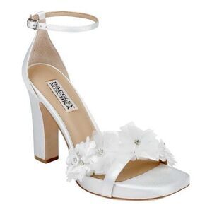 Badgley Mischka Joanna White Ankle Strap Coquette Floral Bridal Sandal Size 9
